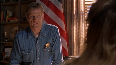 ROSWELL_-_E1X11_TOY_HOUSE_288.jpg