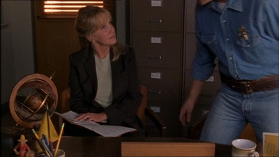 ROSWELL_-_E1X11_TOY_HOUSE_300.jpg