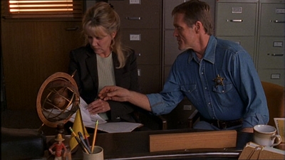 ROSWELL_-_E1X11_TOY_HOUSE_308.jpg