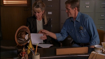 ROSWELL_-_E1X11_TOY_HOUSE_310.jpg