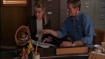 ROSWELL_-_E1X11_TOY_HOUSE_311.jpg