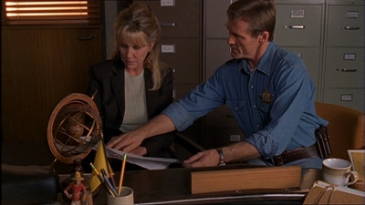 ROSWELL_-_E1X11_TOY_HOUSE_316.jpg