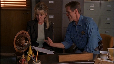 ROSWELL_-_E1X11_TOY_HOUSE_324.jpg