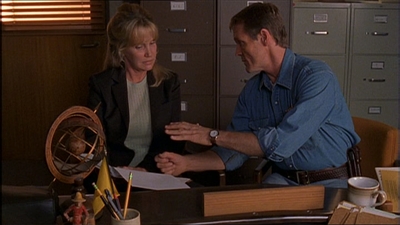 ROSWELL_-_E1X11_TOY_HOUSE_392.jpg