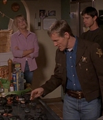 ROSWELL_-_E1X11_TOY_HOUSE_031.jpg