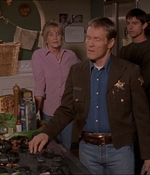 ROSWELL_-_E1X11_TOY_HOUSE_045.jpg