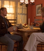 ROSWELL_-_E1X11_TOY_HOUSE_155.jpg