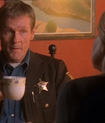 ROSWELL_-_E1X11_TOY_HOUSE_197.jpg