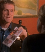 ROSWELL_-_E1X11_TOY_HOUSE_248.jpg