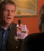 ROSWELL_-_E1X11_TOY_HOUSE_250.jpg