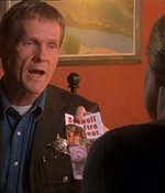 ROSWELL_-_E1X11_TOY_HOUSE_251.jpg