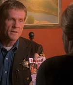 ROSWELL_-_E1X11_TOY_HOUSE_256.jpg