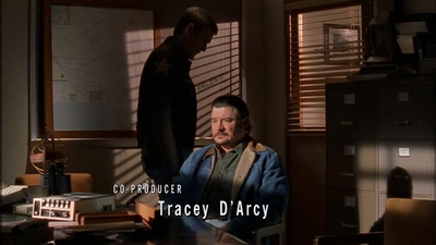 ROSWELL_-_E1X12_INTO_THE_WOODS_002.jpg