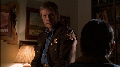 ROSWELL_-_E1X12_INTO_THE_WOODS_015.jpg