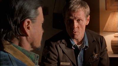 ROSWELL_-_E1X12_INTO_THE_WOODS_040.jpg