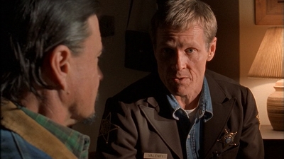 ROSWELL_-_E1X12_INTO_THE_WOODS_041.jpg