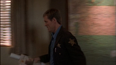 ROSWELL_-_E1X12_INTO_THE_WOODS_051.jpg