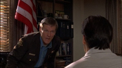 ROSWELL_-_E1X12_INTO_THE_WOODS_101.jpg