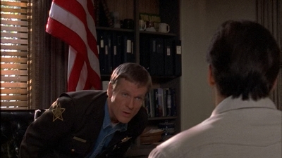 ROSWELL_-_E1X12_INTO_THE_WOODS_102.jpg