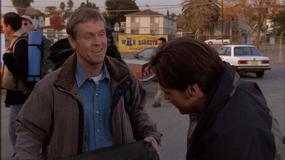 ROSWELL_-_E1X12_INTO_THE_WOODS_117.jpg