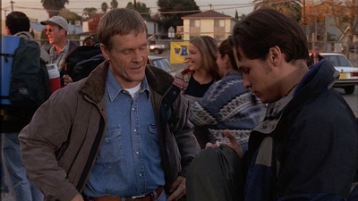 ROSWELL_-_E1X12_INTO_THE_WOODS_130.jpg