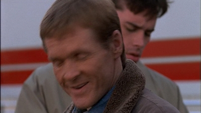 ROSWELL_-_E1X12_INTO_THE_WOODS_154.jpg