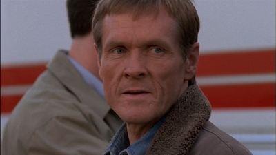 ROSWELL_-_E1X12_INTO_THE_WOODS_166.jpg