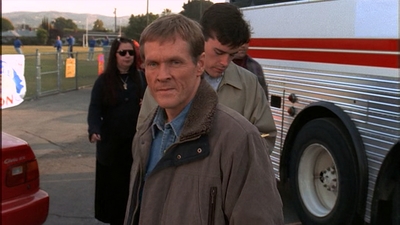 ROSWELL_-_E1X12_INTO_THE_WOODS_184.jpg