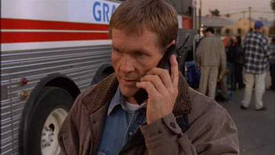 ROSWELL_-_E1X12_INTO_THE_WOODS_201.jpg