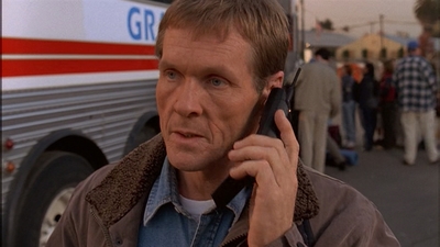 ROSWELL_-_E1X12_INTO_THE_WOODS_211.jpg