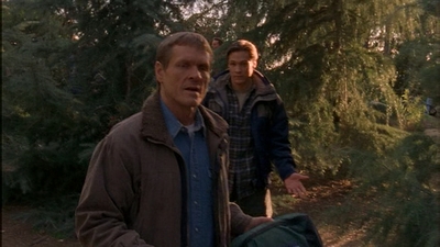 ROSWELL_-_E1X12_INTO_THE_WOODS_258.jpg