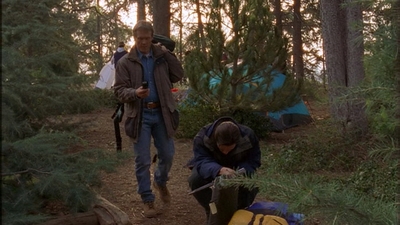 ROSWELL_-_E1X12_INTO_THE_WOODS_270.jpg