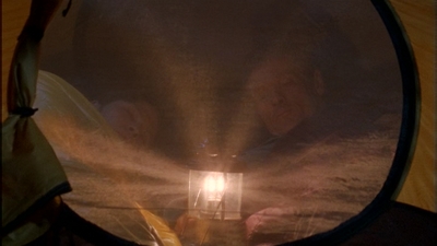 ROSWELL_-_E1X12_INTO_THE_WOODS_309.jpg