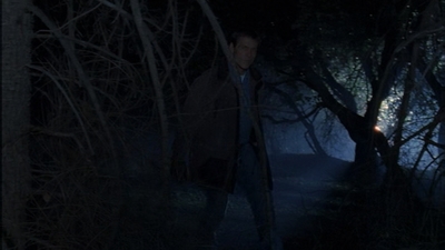 ROSWELL_-_E1X12_INTO_THE_WOODS_325.jpg