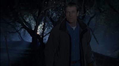 ROSWELL_-_E1X12_INTO_THE_WOODS_332.jpg