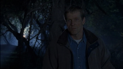 ROSWELL_-_E1X12_INTO_THE_WOODS_334.jpg