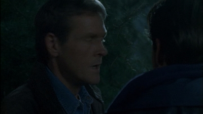ROSWELL_-_E1X12_INTO_THE_WOODS_352.jpg
