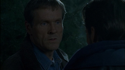 ROSWELL_-_E1X12_INTO_THE_WOODS_364.jpg