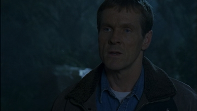 ROSWELL_-_E1X12_INTO_THE_WOODS_380.jpg