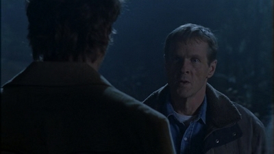 ROSWELL_-_E1X12_INTO_THE_WOODS_386.jpg