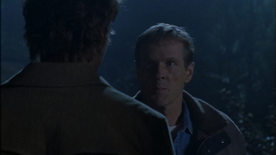 ROSWELL_-_E1X12_INTO_THE_WOODS_387.jpg