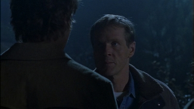 ROSWELL_-_E1X12_INTO_THE_WOODS_389.jpg