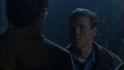 ROSWELL_-_E1X12_INTO_THE_WOODS_390.jpg