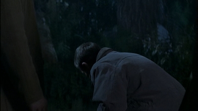 ROSWELL_-_E1X12_INTO_THE_WOODS_395.jpg