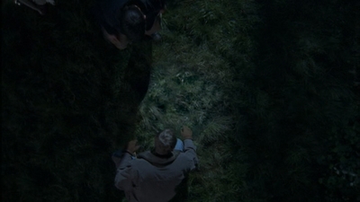 ROSWELL_-_E1X12_INTO_THE_WOODS_398.jpg