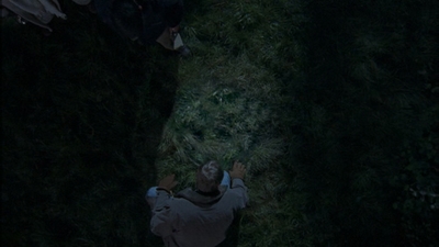ROSWELL_-_E1X12_INTO_THE_WOODS_402.jpg