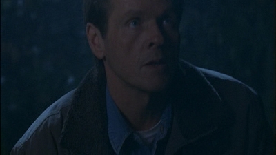 ROSWELL_-_E1X12_INTO_THE_WOODS_417.jpg