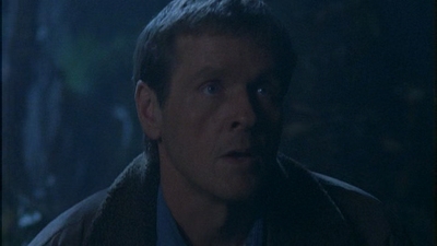 ROSWELL_-_E1X12_INTO_THE_WOODS_419.jpg