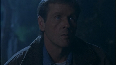 ROSWELL_-_E1X12_INTO_THE_WOODS_420.jpg