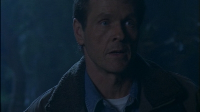 ROSWELL_-_E1X12_INTO_THE_WOODS_422.jpg